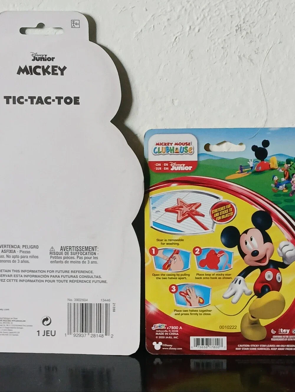Disney Junior Mickey Tic-Tac-Toe Game Set/ Sticky Hand - Red & Blue
